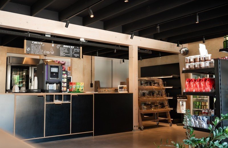 Coffee & Bakery